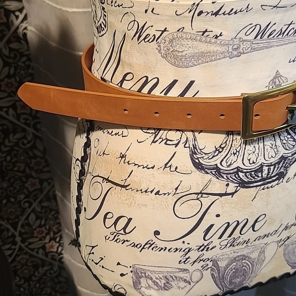 a . new day Faux leather belt